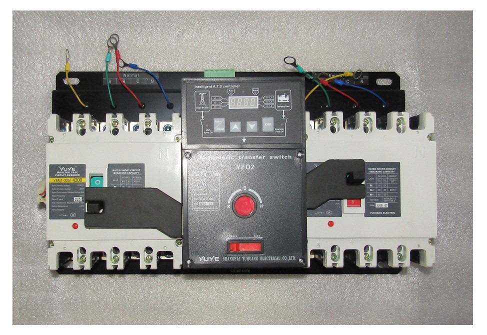 картинка Устройство автоматического ввода YEQ2CB-225/4P 100A-225A